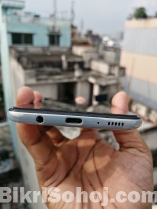 Samsung A70 white colour